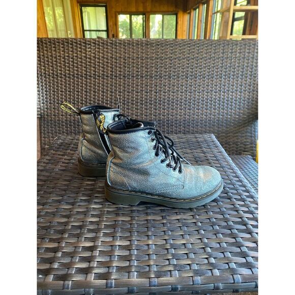 Dr.  Martens kids  size 2 - Picture 1 of 7